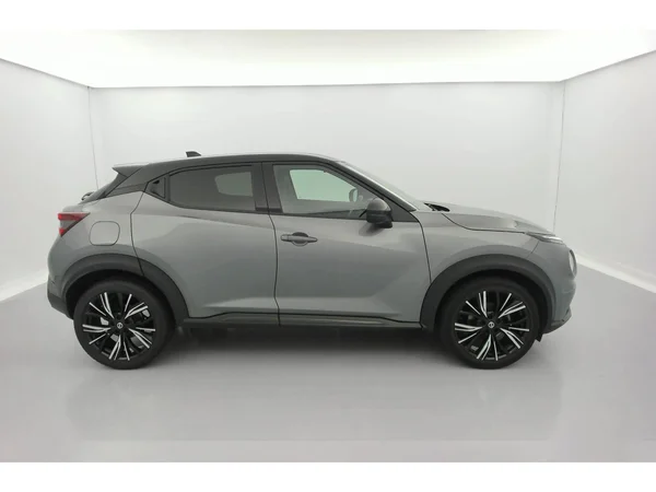 NISSAN Juke (2022) — foto 18 van 27