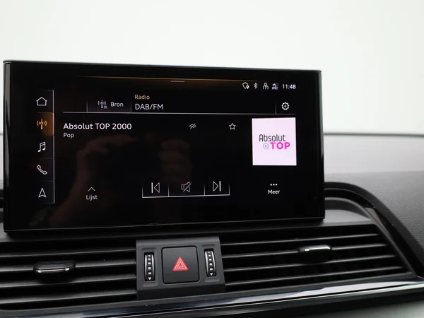 Audi Q5 (2023) — foto 11 van 44