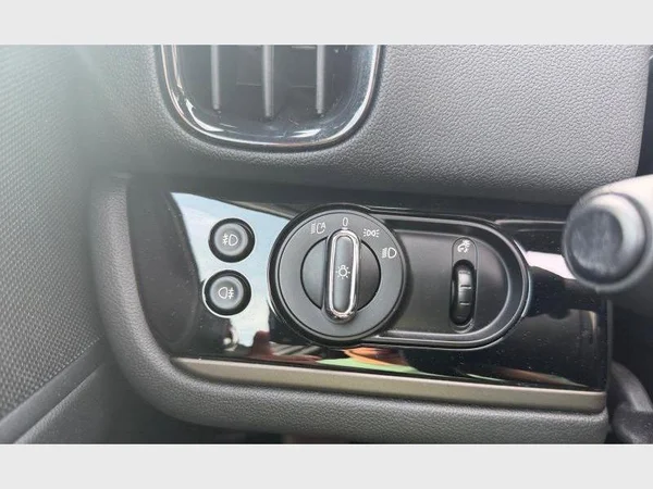 MINI Mini Countryman (2019) — foto 15 van 29