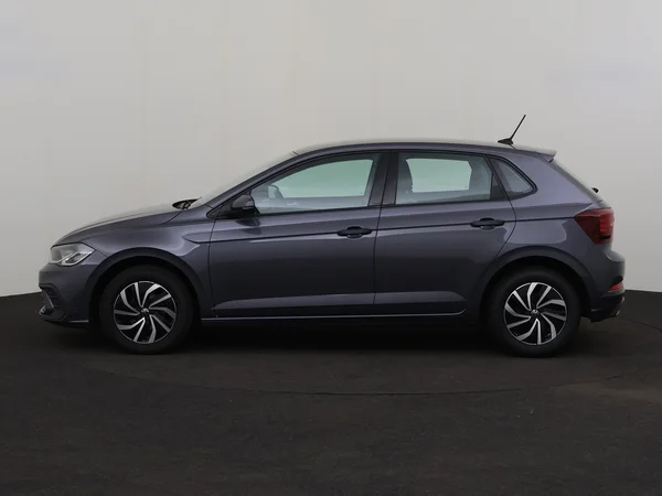 VOLKSWAGEN Polo (2022) — foto 12 van 27