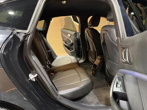 Bmw 218 (2021) — foto 10 van 24