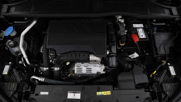 Peugeot 308 (2023) — foto 10 van 35