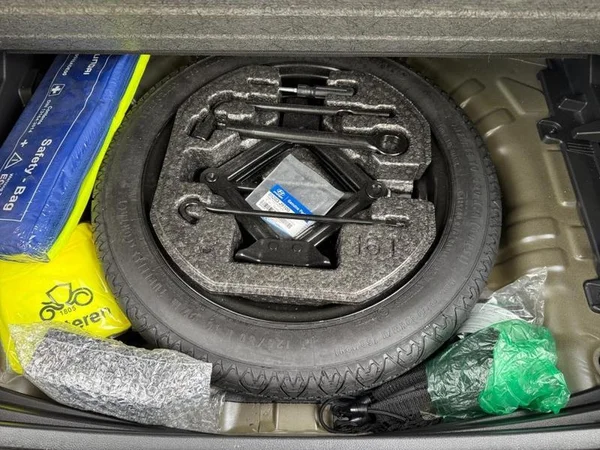 HYUNDAI Kona (2020) — foto 26 van 32