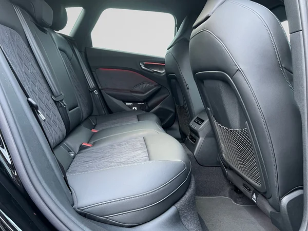 AUDI A5 Avant e-hybrid (PHEV) (2025) — foto 11 van 24