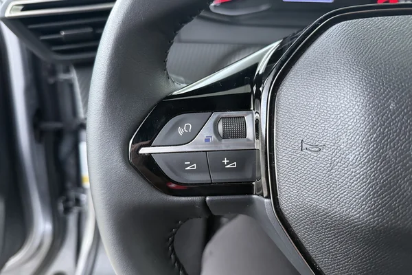 Peugeot 2008 (2025) — foto 6 van 16