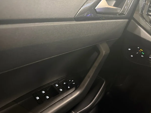 VOLKSWAGEN Taigo (2026) — foto 4 van 24