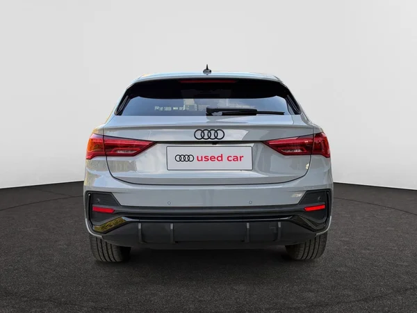 AUDI Q3 Sportback (2025) — foto 12 van 17