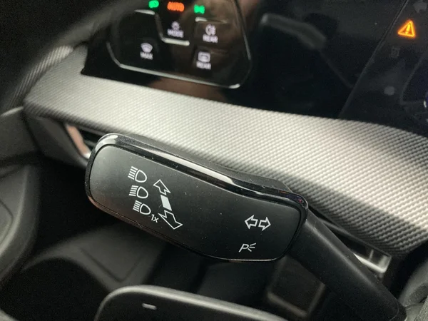 VOLKSWAGEN Golf VIII (2025) — foto 19 van 36