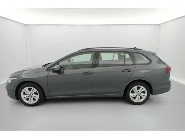 VOLKSWAGEN Golf VIII SW (2022) — foto 31 van 36