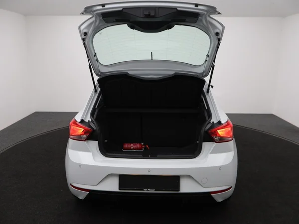 SEAT Ibiza 5P/D (2022) — foto 2 van 23