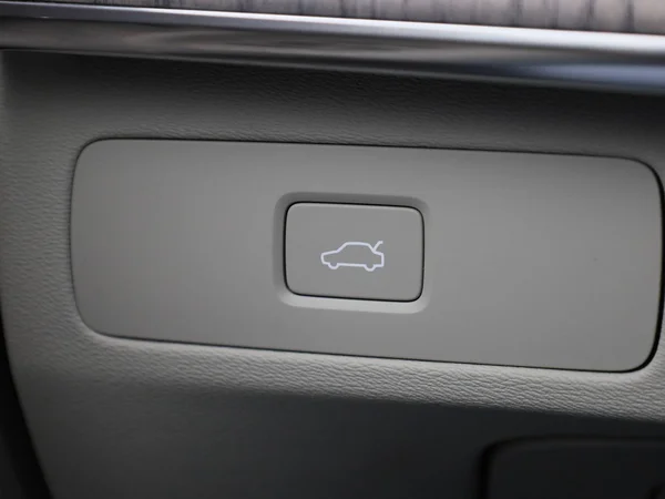 Volvo XC90 (2022) — foto 15 van 49
