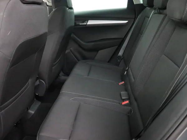 SKODA Karoq (2024) — foto 4 van 19