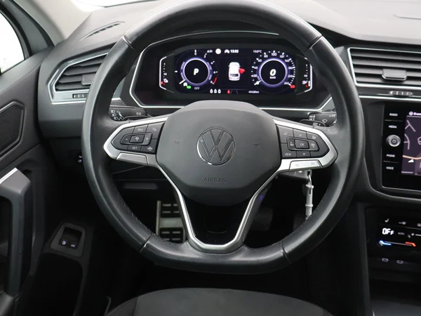 VOLKSWAGEN Tiguan eHybrid (PHEV) (2022) — foto 4 van 25