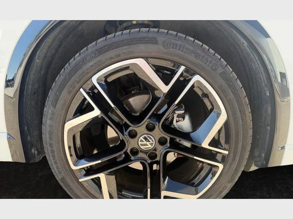 Volkswagen Tiguan (2024) — foto 26 van 26