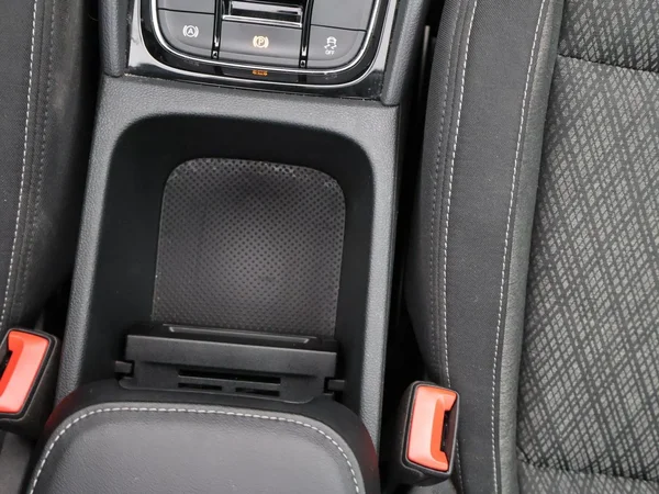 Škoda Karoq (2023) — foto 13 van 33