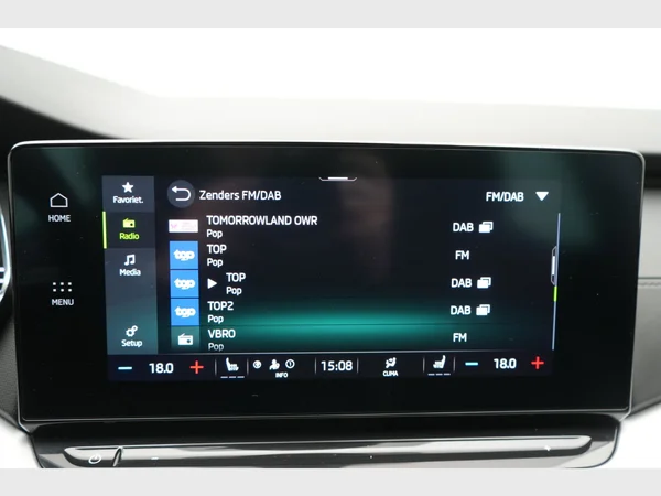 SKODA Octavia Combi (2023) — foto 30 van 30