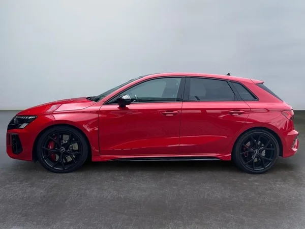 AUDI RS3 Sportback (2022) — foto 42 van 43