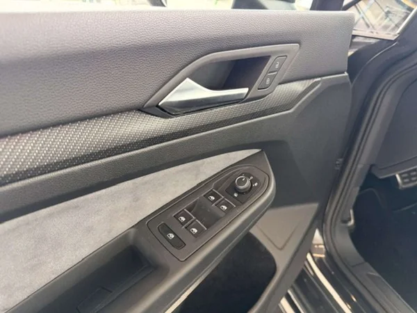 Volkswagen Golf (2024) — foto 14 van 22