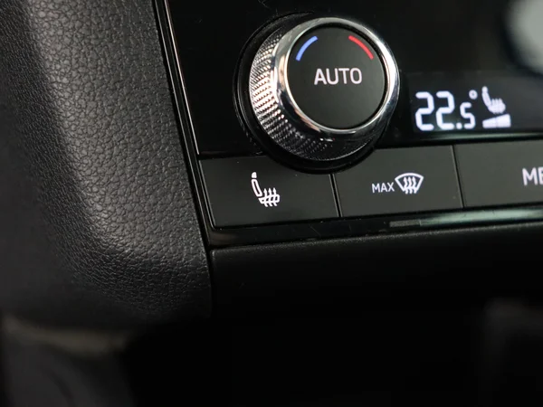 SKODA Kamiq (2022) — foto 18 van 30