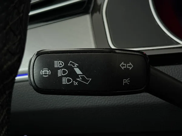 VOLKSWAGEN Passat Variant (2022) — foto 16 van 33