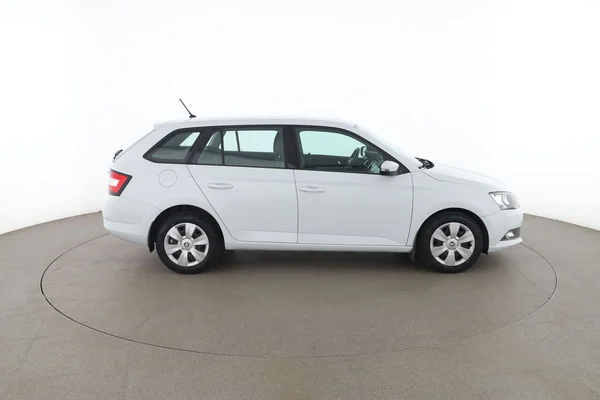 Skoda Fabia (2016) — foto 13 van 16