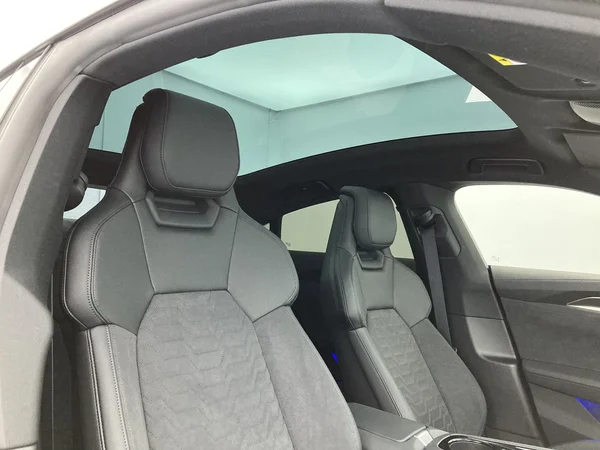 AUDI E-tron GT (2021) — foto 21 van 31