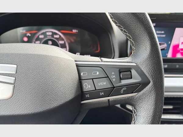 Seat Arona (2024) — foto 8 van 26
