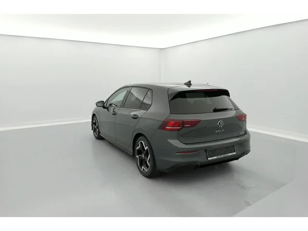 VOLKSWAGEN Golf VIII (2025) — foto 32 van 36
