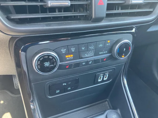 FORD Ecosport (2021) — foto 12 van 23