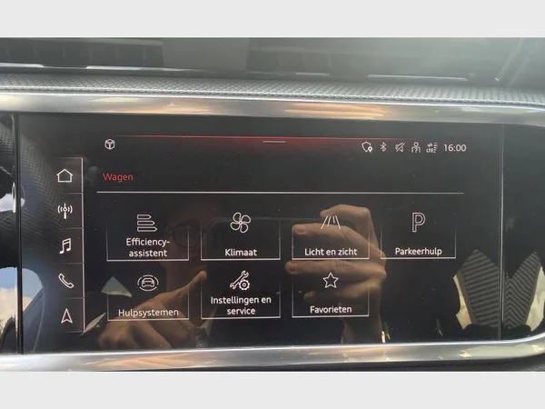 Audi Q3 (2023) — foto 17 van 27