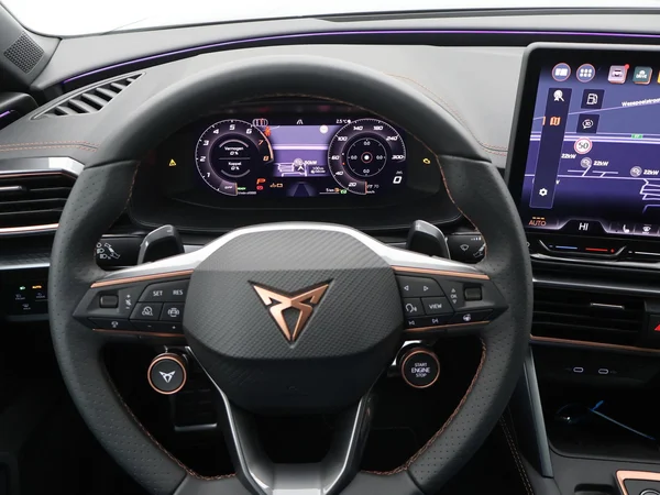 CUPRA Leon (2025) — foto 11 van 23