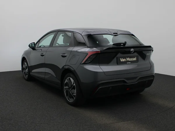 MG MG4 EV (2023) — foto 12 van 35