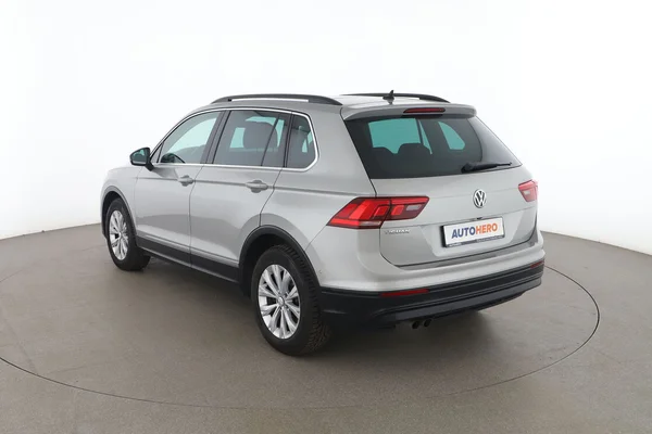 Volkswagen Tiguan (2019) — foto 10 van 16