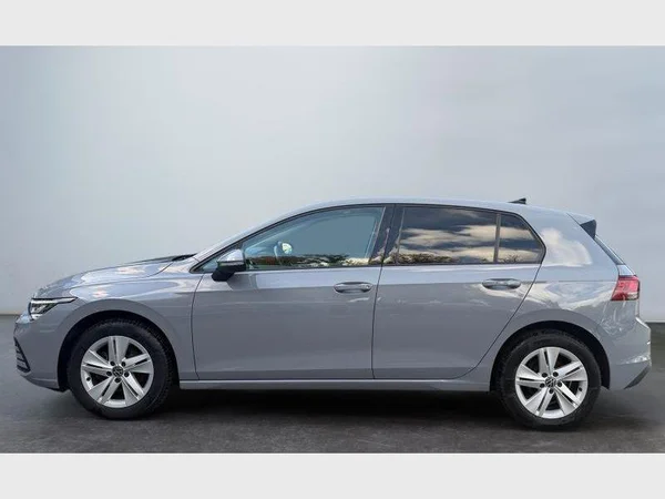 Volkswagen Golf VIII (2020) — foto 24 van 27