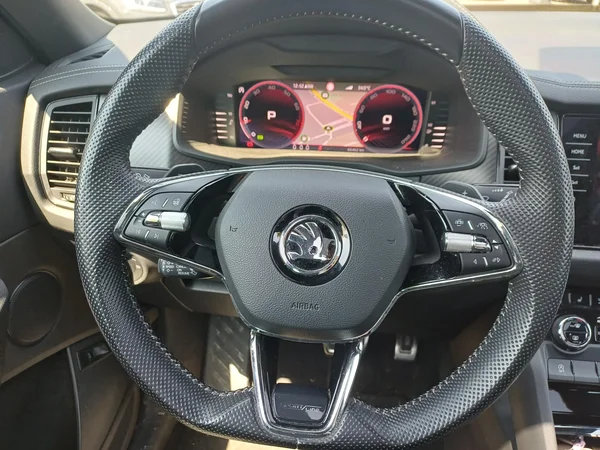 Škoda Kodiaq (2022) — foto 5 van 30