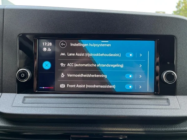 VOLKSWAGEN Caddy Maxi (2024) — foto 20 van 20