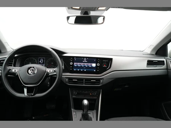 VOLKSWAGEN Polo (2018) — foto 5 van 25