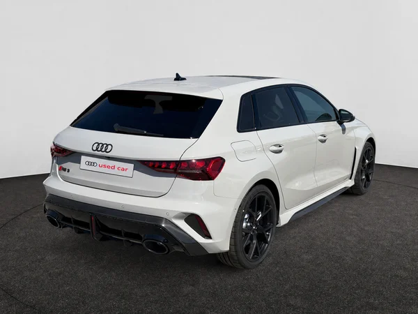 AUDI RS3 Sportback (2025) — foto 9 van 15