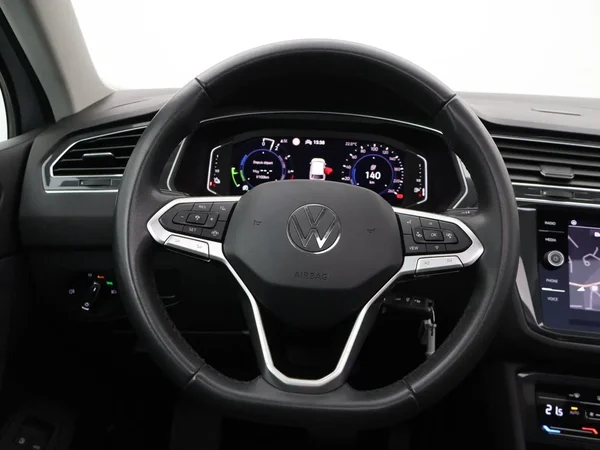 Volkswagen Tiguan (2023) — foto 4 van 33