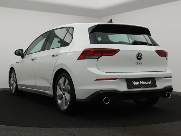 Volkswagen Golf (2024) — foto 20 van 25