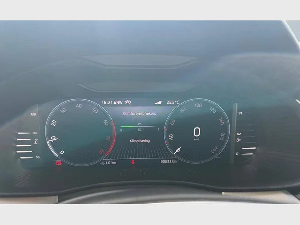 Skoda Scala (2022) — foto 2 van 26