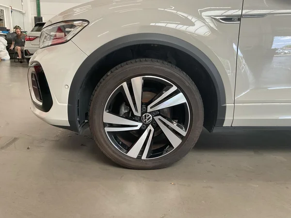 VOLKSWAGEN T-Roc (2024) — foto 14 van 22