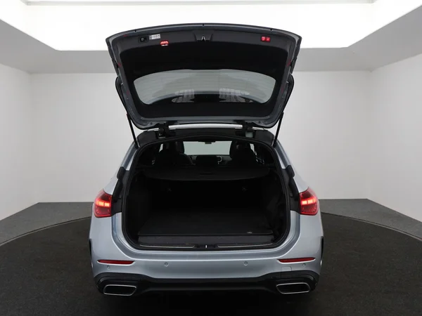 MERCEDES-BENZ C Break (2022) — foto 11 van 32