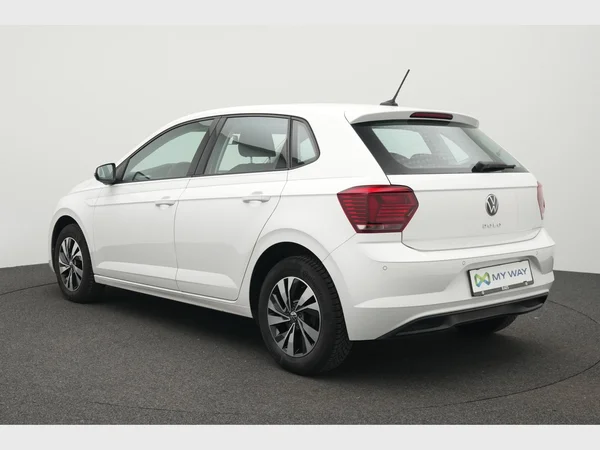 VOLKSWAGEN Polo (2021) — foto 2 van 24