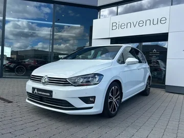 Volkswagen Golf fe2d5c9a-5c2b-4644-b0dd-ec5957c6feee