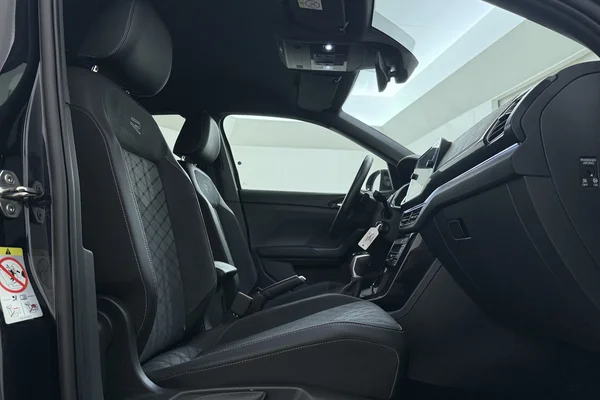 Volkswagen T-Cross (2025) — foto 21 van 23