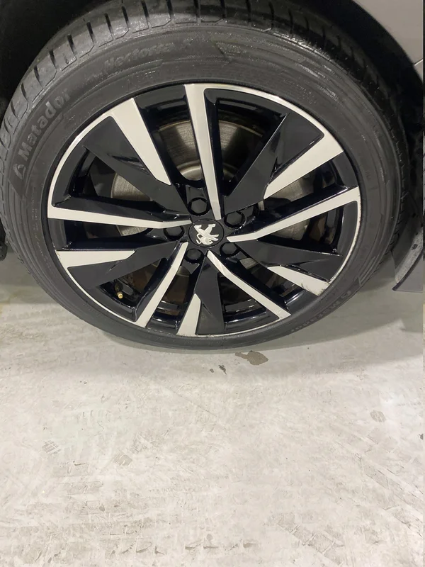 Peugeot 508 PHEV (2022) — foto 42 van 64