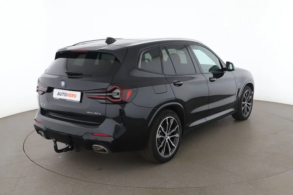 BMW X3 (2022) — foto 12 van 16
