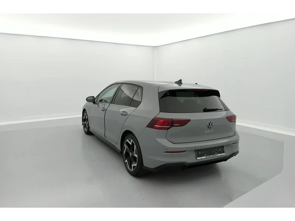 VOLKSWAGEN Golf VIII (2025) — foto 22 van 36