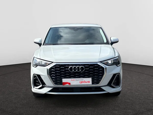 AUDI Q3 Sportback (2021) — foto 15 van 21